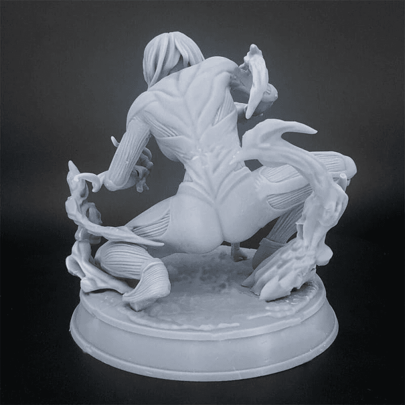 Resin Figure of the Female Titan (Annie Leonhart) - Attack 