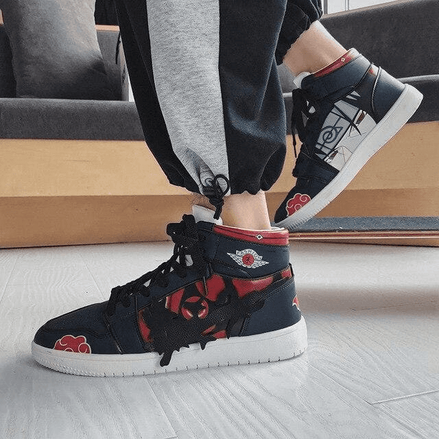 Itachi Uchiha Sneakers - Naruto Shippuden™