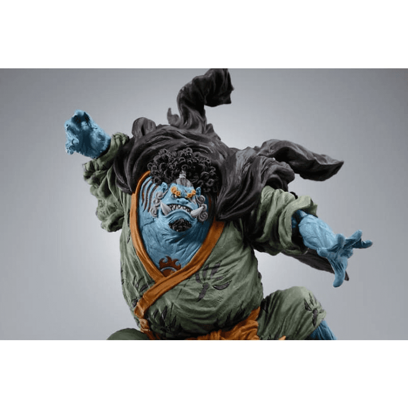 Jinbei Sea Paladin Figure - One Piece™